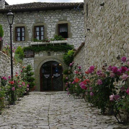 Hotel Klea Berat Exterior foto