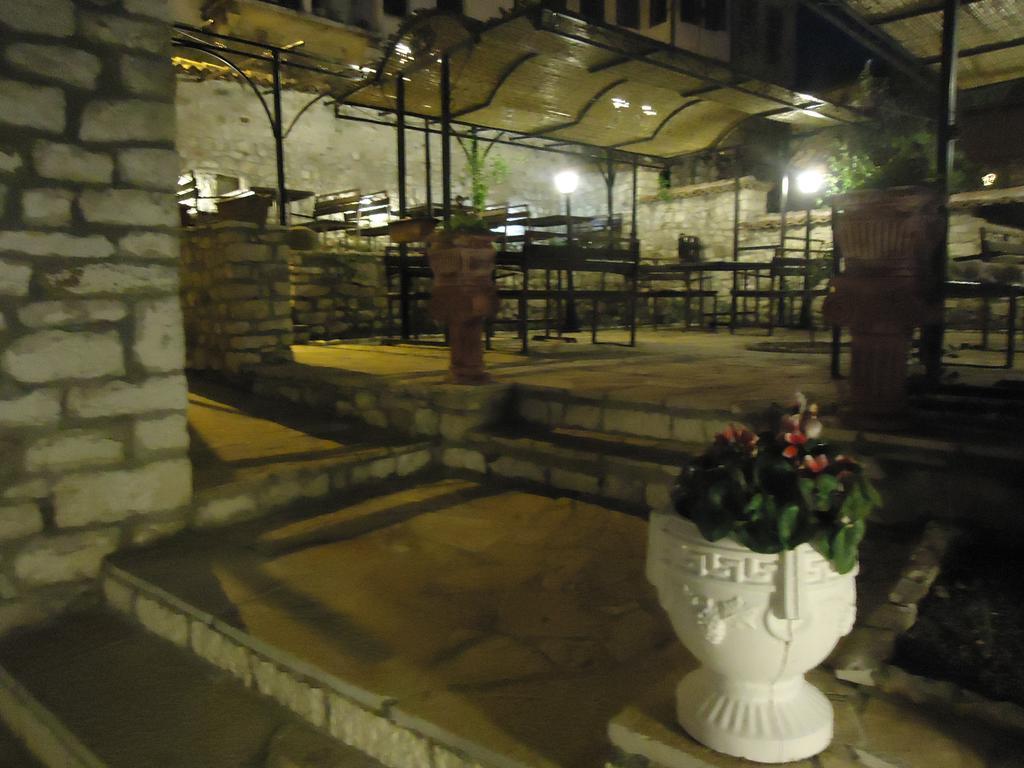 Hotel Klea Berat Exterior foto