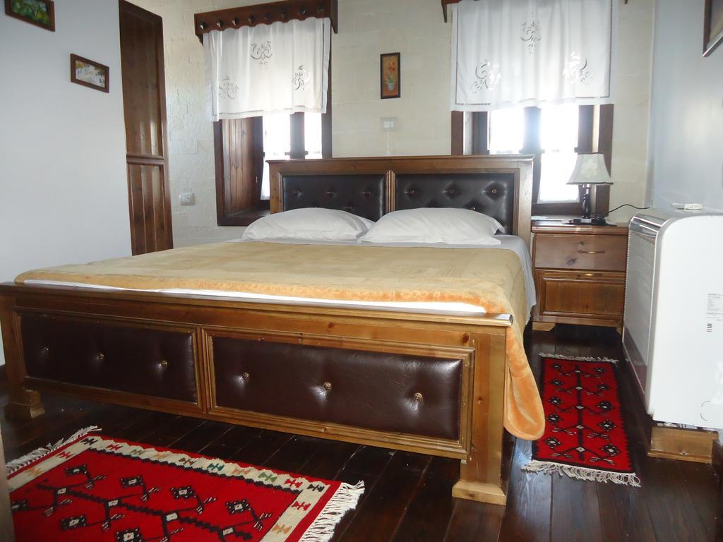 Hotel Klea Berat Habitación foto