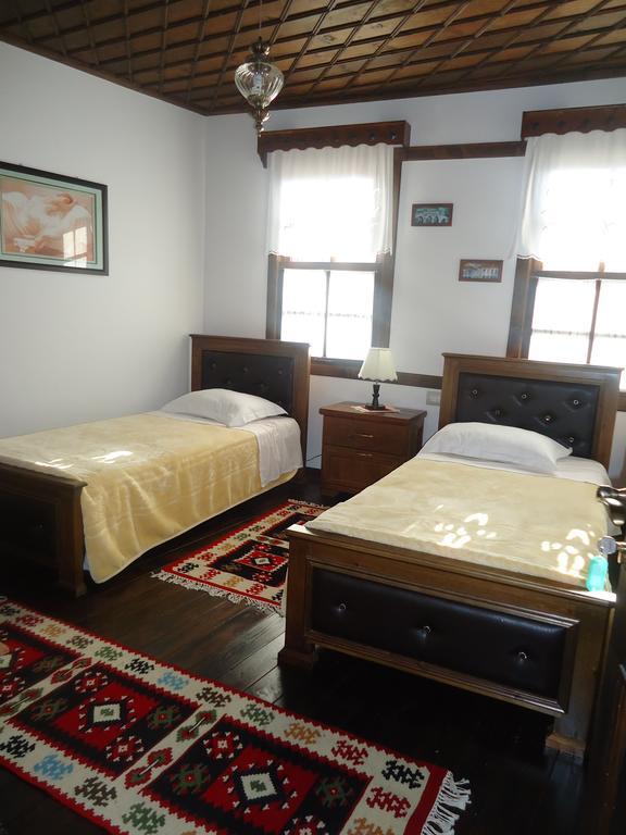 Hotel Klea Berat Habitación foto